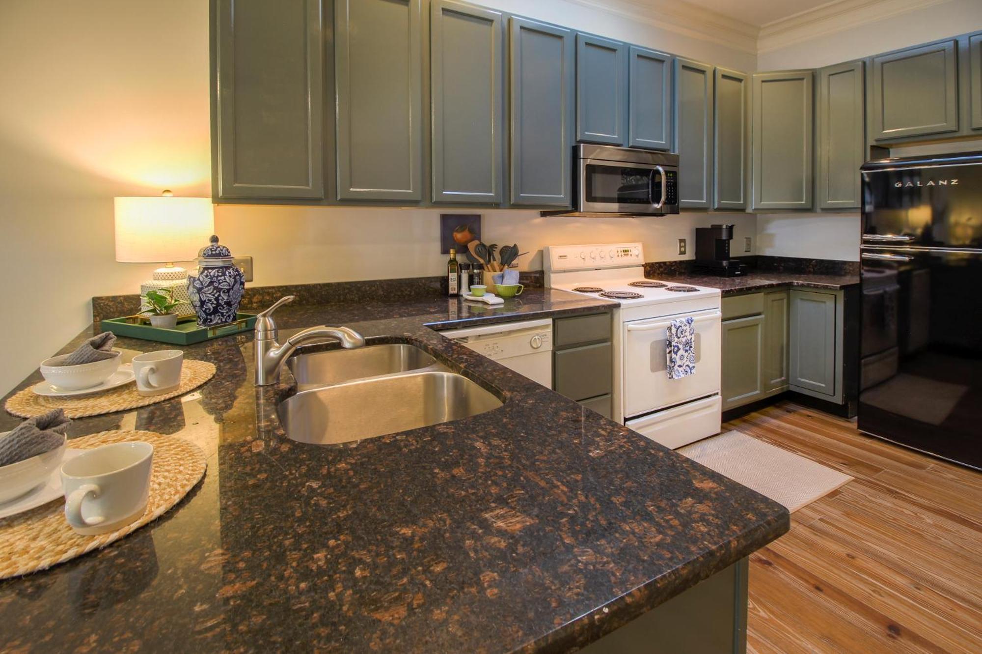 Apartamento Private Patio Retreat In Charming Downtown Savannah Exterior foto